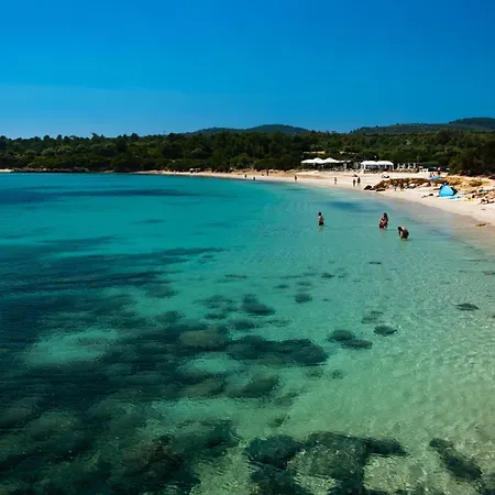 Botel Filipp's House Boat *