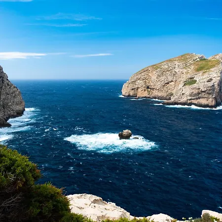 Filipp's House Boat Botel