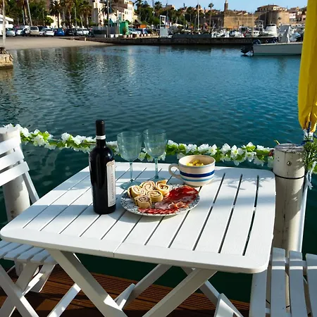 Botel Filipp's House Boat Alghero