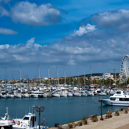 보트호텔 Filipp's House Boat